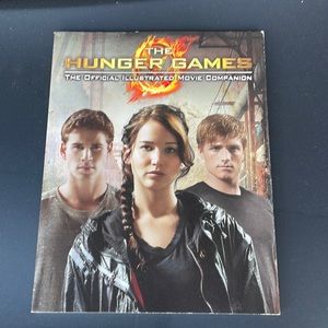 The Hunger Games The Official Illustrated Movie Companion (paperback)